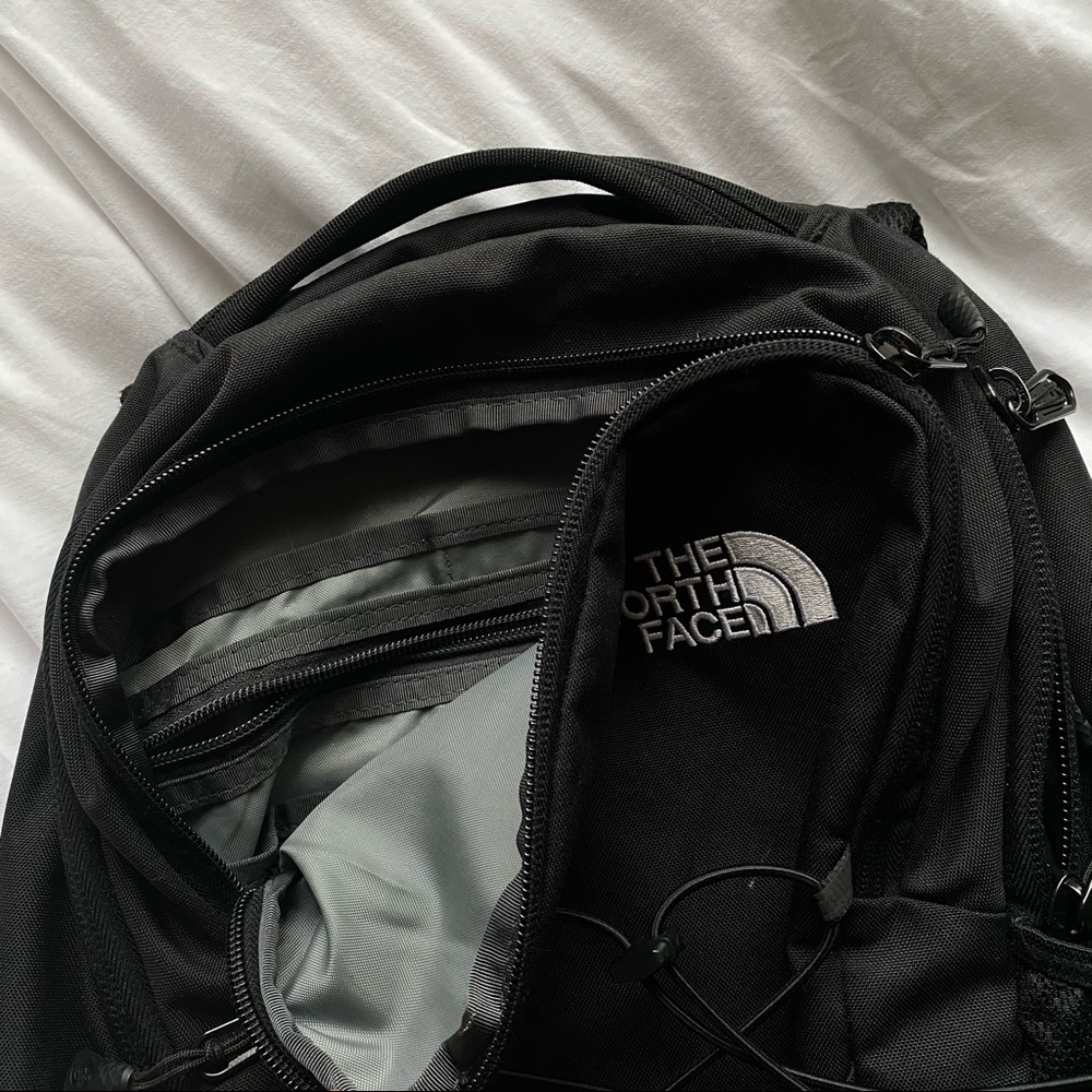 The North Face Jester Backpack - Picture 3 of 6
